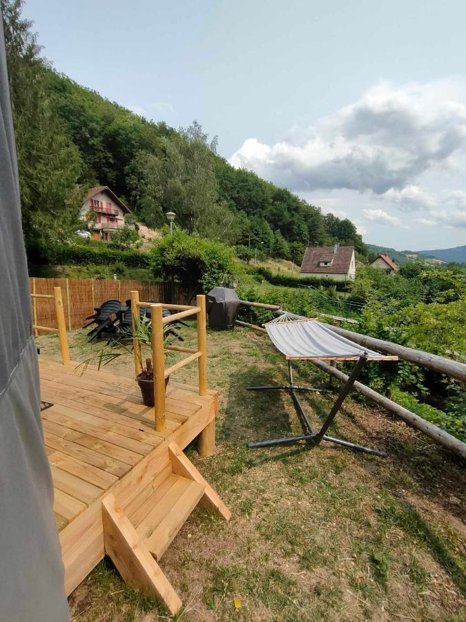 La Yourte Des Bibis Freland Exterior photo